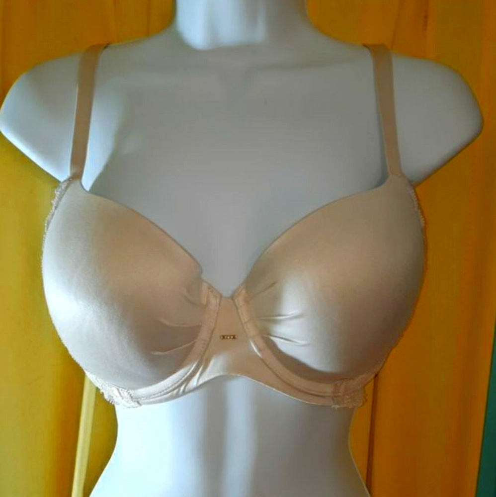 Victoria's Secret 32DDD Bra